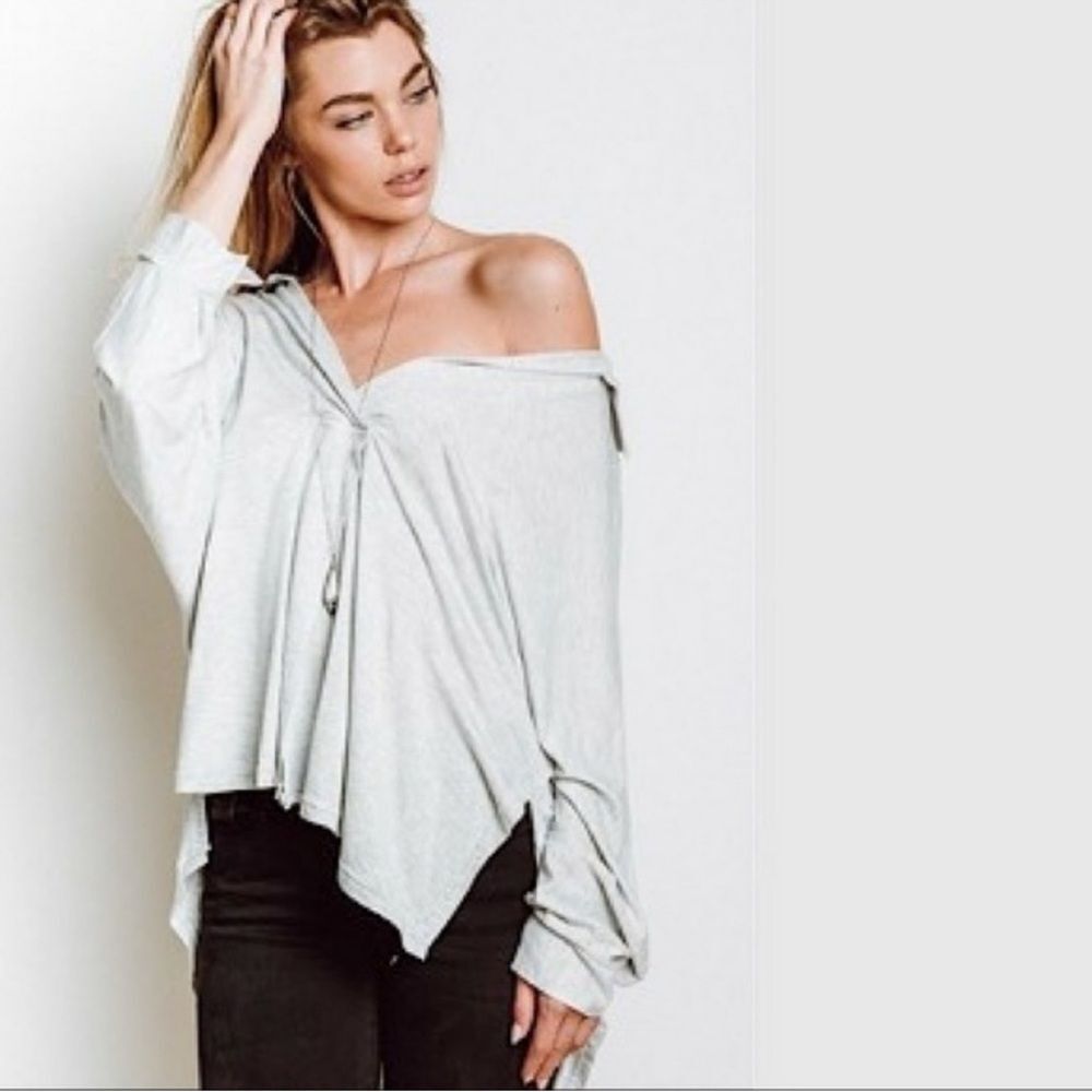 FREE PEOPLE Top Heather Gray v neck split hem collared long sleeve pullover S